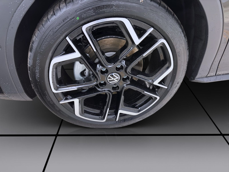 Bild 7: Volkswagen T-Roc 1.5 eTSI DSG R-LINE AHK IQ.LIGHT NAVI HuD