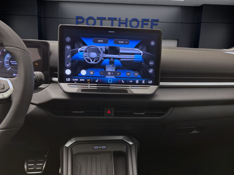 Bild 13: Volkswagen T-Roc 1.5 eTSI DSG R-LINE AHK IQ.LIGHT NAVI HuD