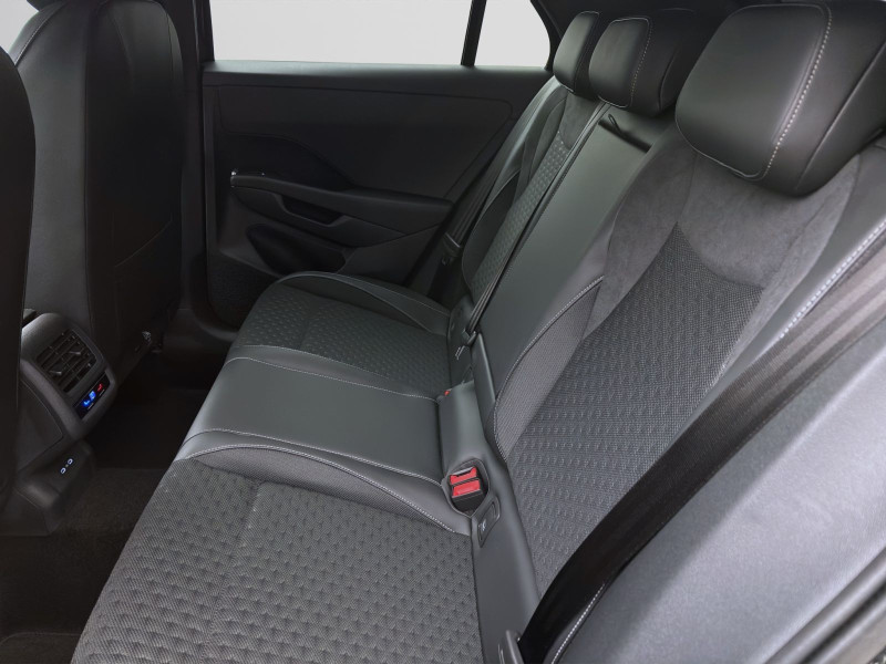 Bild 14: Volkswagen T-Roc 1.5 eTSI DSG R-LINE AHK IQ.LIGHT NAVI HuD