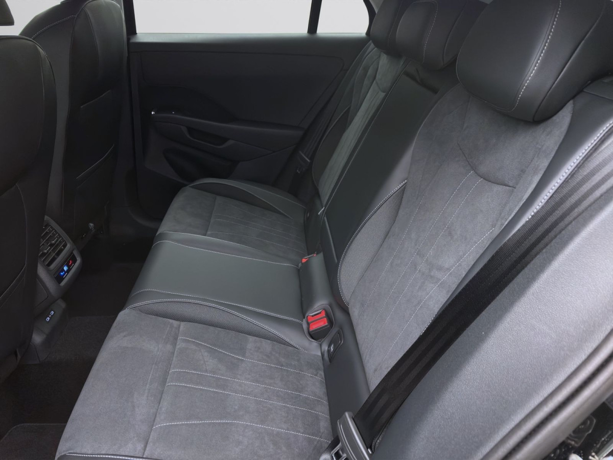 Thumb 14: Volkswagen T-Roc 1.5 eTSI DSG STYLE AHK IQ.LIGHT NAVI HuD