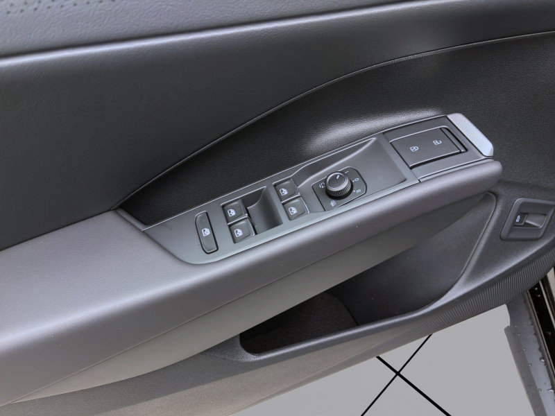 Bild 9: Volkswagen T-Roc 1.5 eTSI DSG STYLE AHK IQ.LIGHT NAVI HuD