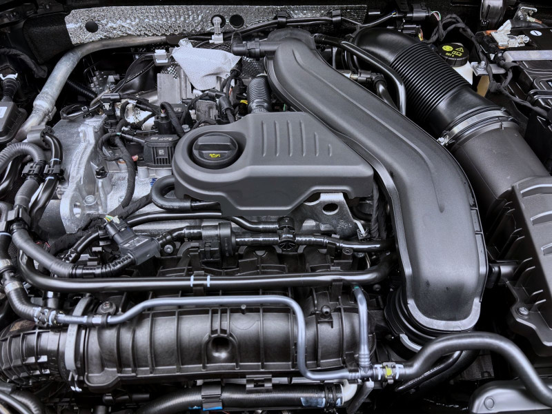 Bild 17: Volkswagen T-Roc 1.5 eTSI DSG STYLE AHK IQ.LIGHT NAVI HuD