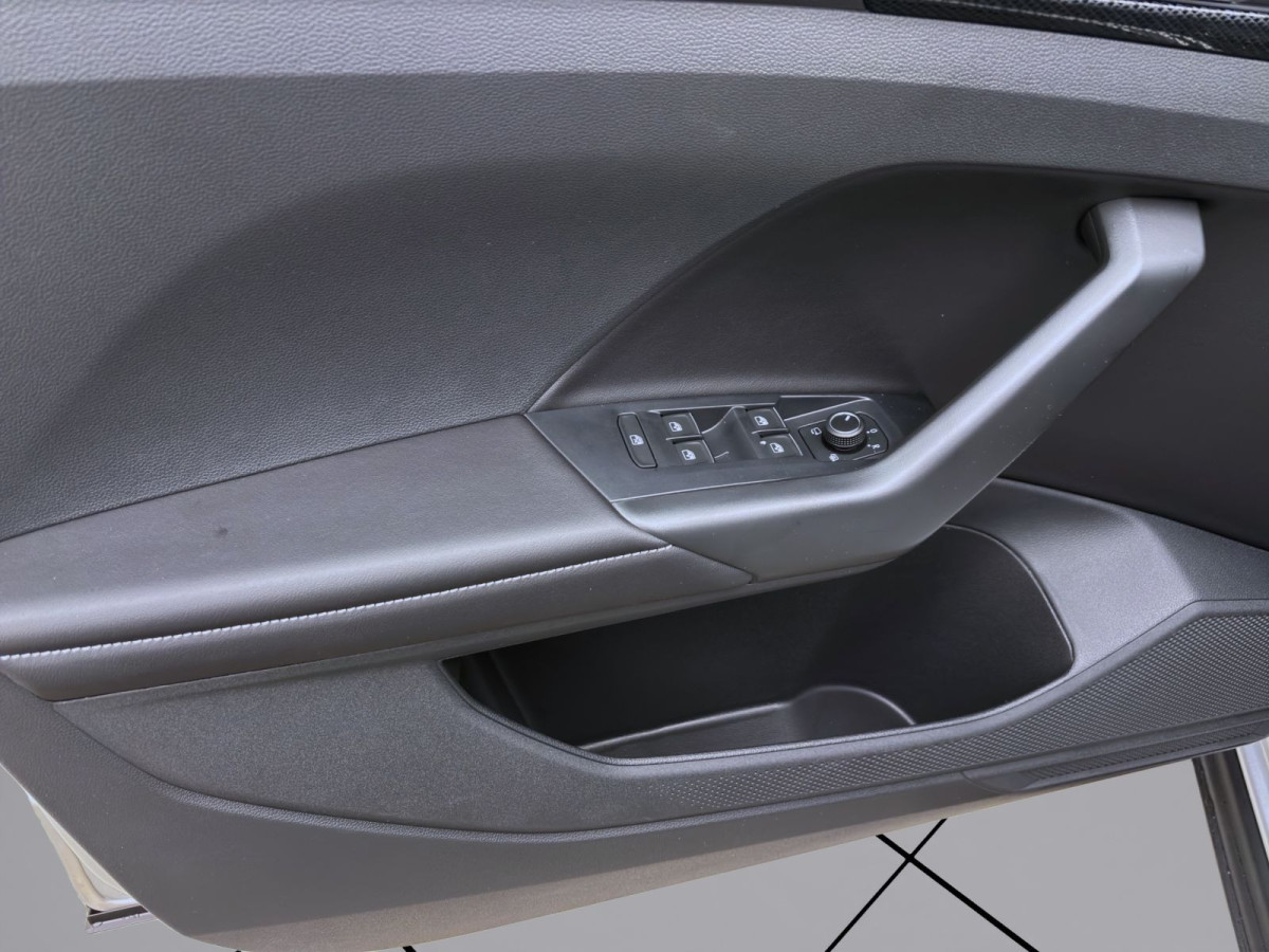 Thumb 9: Volkswagen T-Cross 1.0 TSI DSG ENERGY AHK KAMERA NAVI PDC