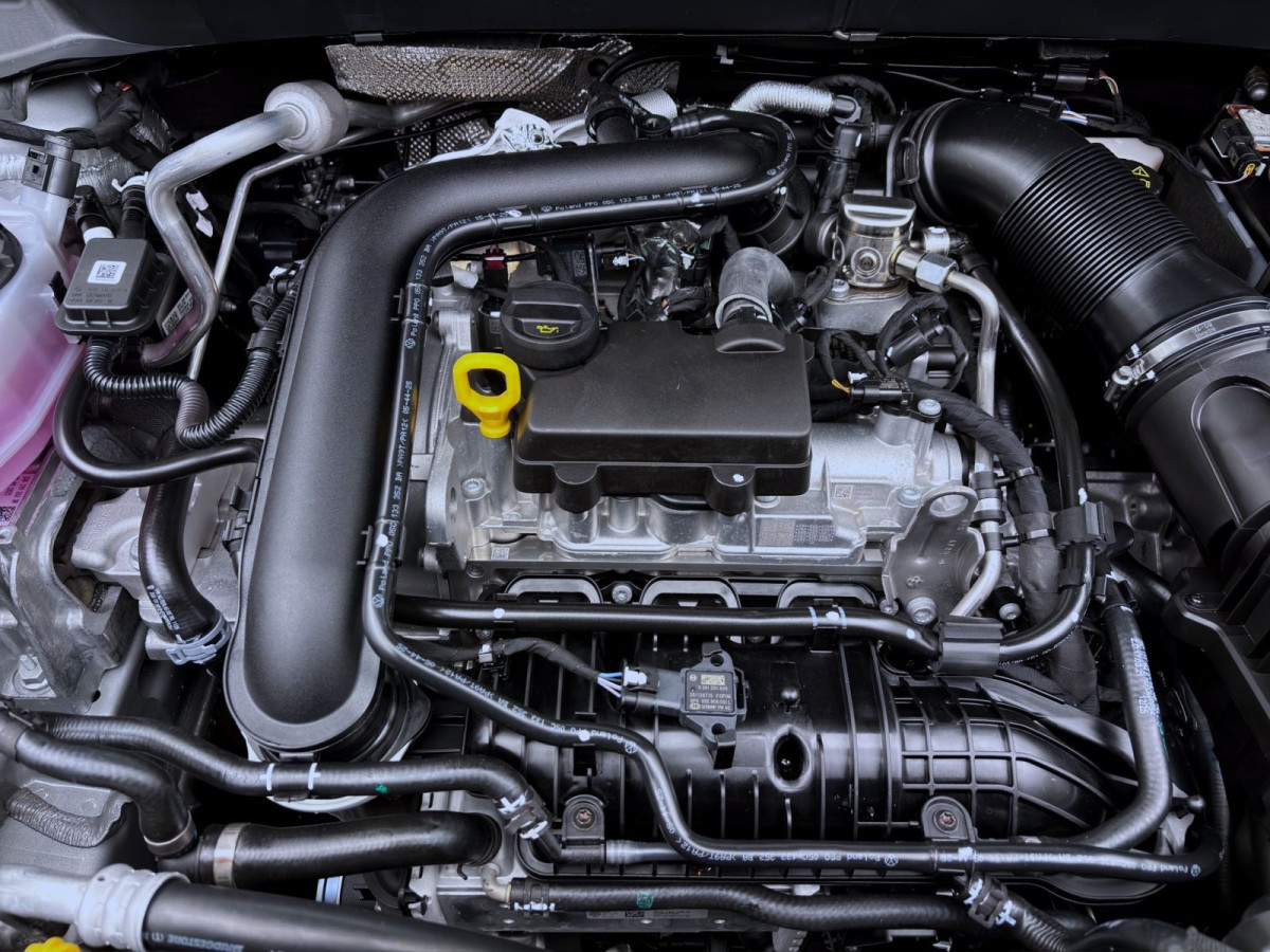 Thumb 17: Volkswagen T-Cross 1.0 TSI DSG ENERGY AHK KAMERA NAVI PDC