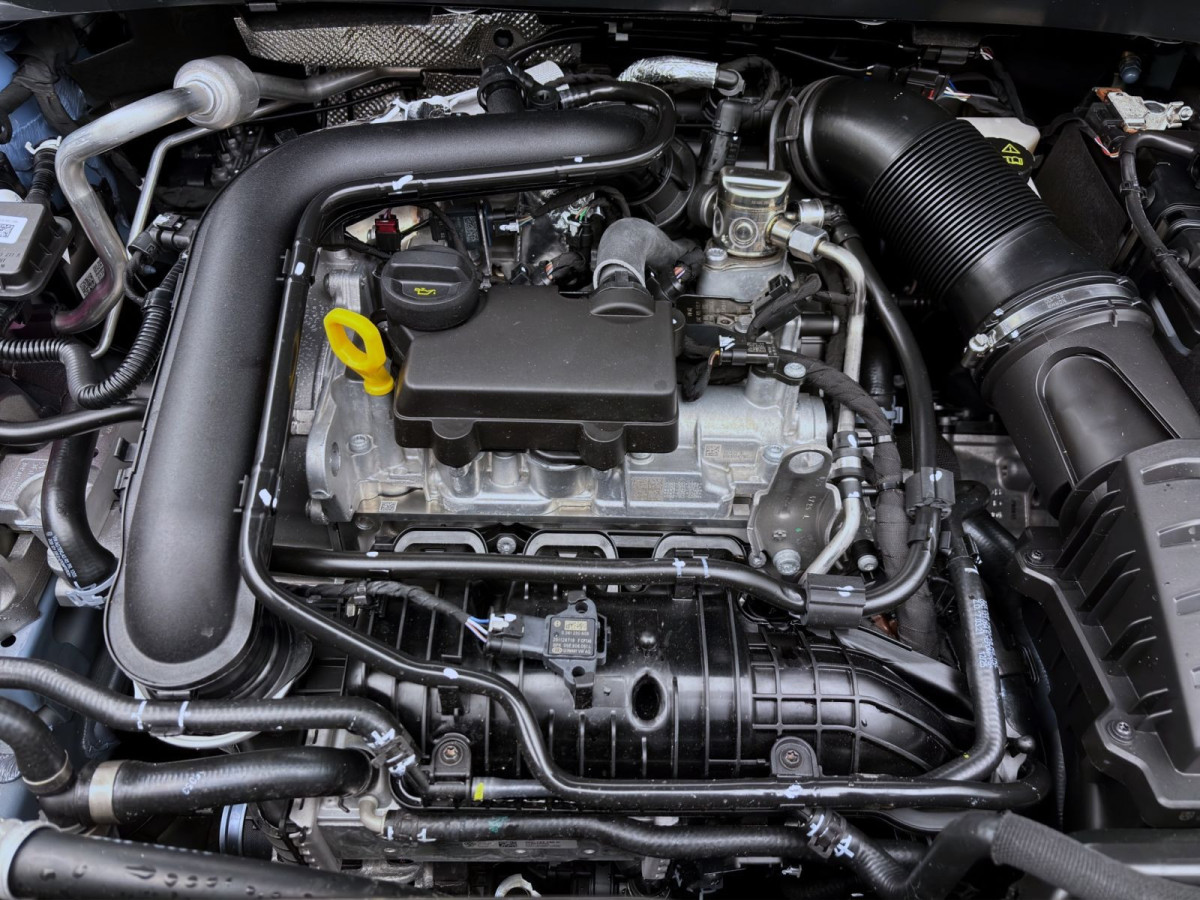 Thumb 17: Volkswagen T-Cross 1.0 TSI DSG ENERGY AHK KAMERA NAVI PDC