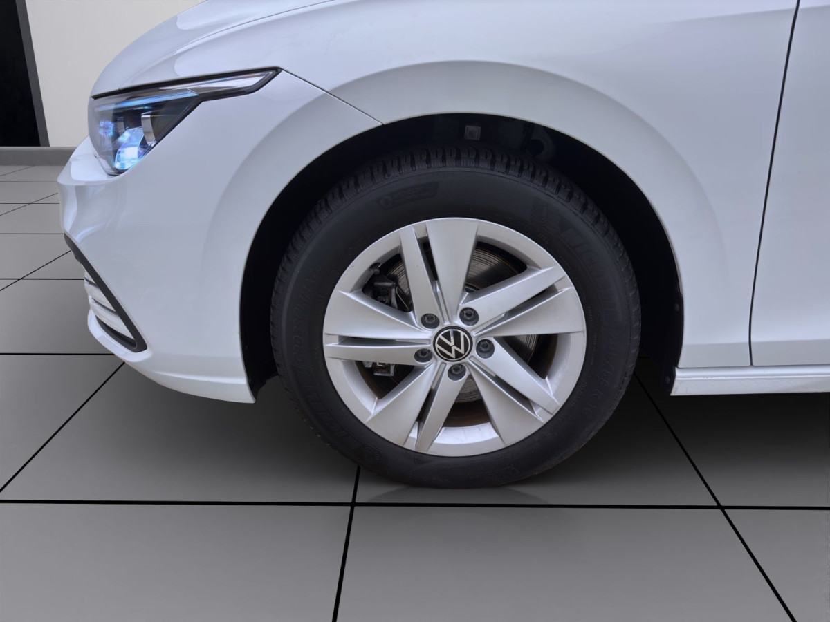 Thumb 7: Volkswagen Golf 1.5 TSI LIFE STDHZG AHK KAMERA NAVI