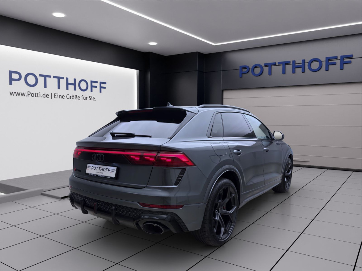 Thumb 4: Audi RS Q8 SUV PERFORMANCE AHK B&O LM23 PANO HUD WR23