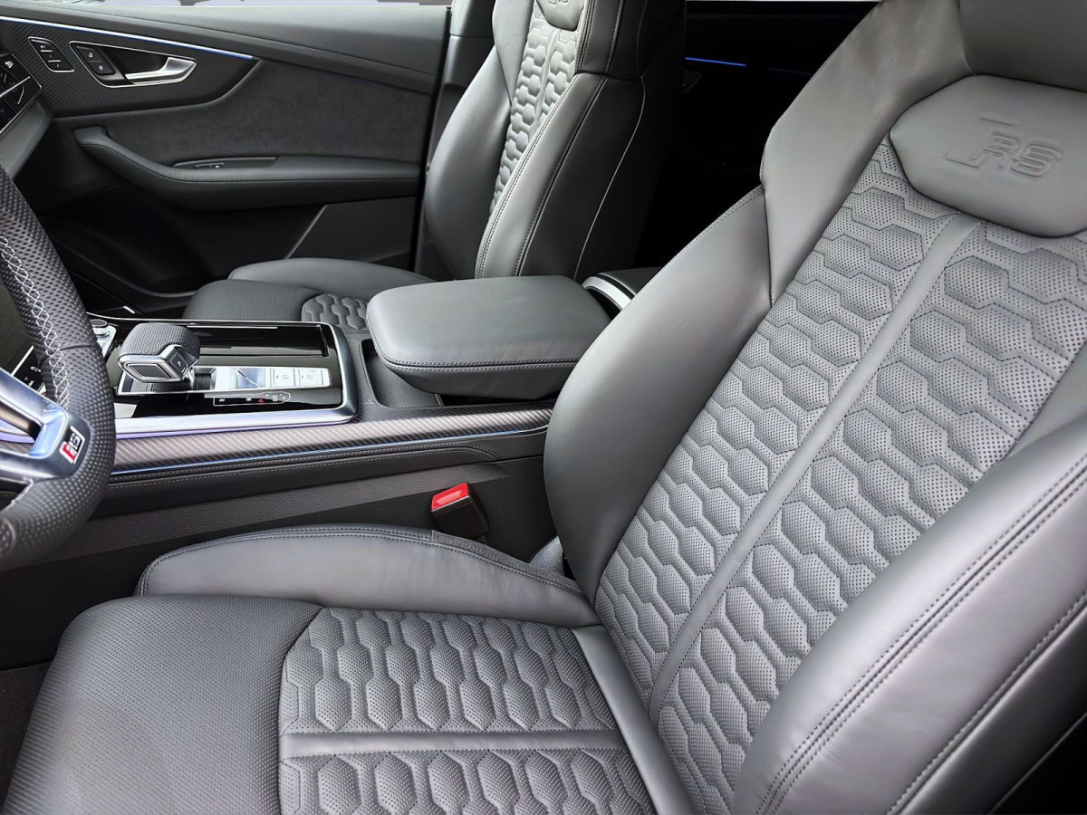 Thumb 8: Audi RS Q8 SUV PERFORMANCE AHK B&O LM23 PANO HUD WR23