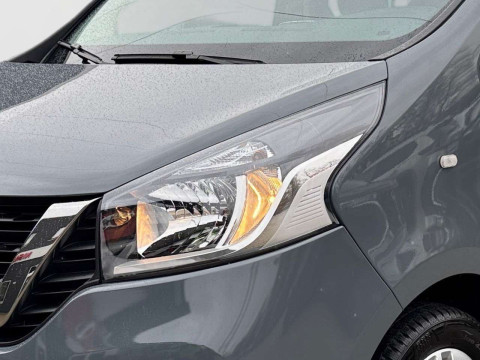 Ansicht 5 - Gebrauchtwagen Fahrzeug, Modell NV300 der Marke Nissan von Verkäufer Autohaus Priller – Zweigniederlassung der Autohaus MKM Huber GmbH