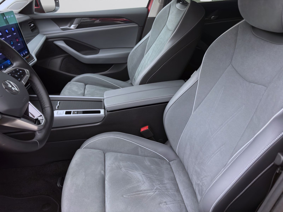 Thumb 8: Volkswagen Passat Variant 2.0 TDI DSG BUSINESS NAVI KAMERA SITZHZG PDC