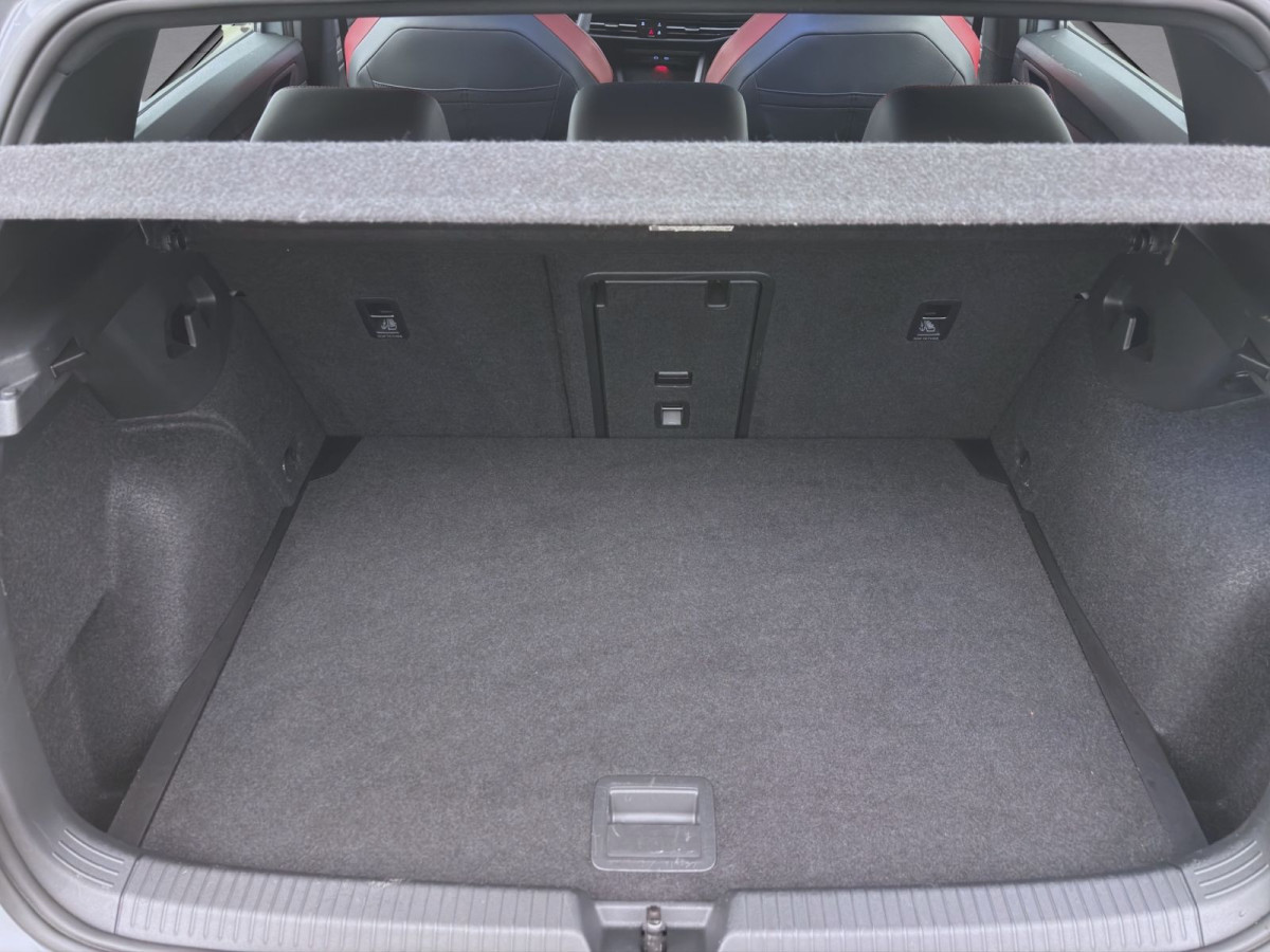 Thumb 3: Volkswagen Golf GTI CLUBSPORT45 NAVI SITZHZG IQ.LIGHT ACC