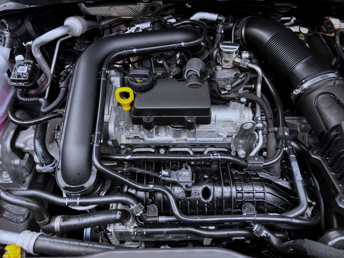 Thumb 17: Volkswagen T-Cross 1.0 TSI DSG LIFE AHK ACC KLIMA KAMERA