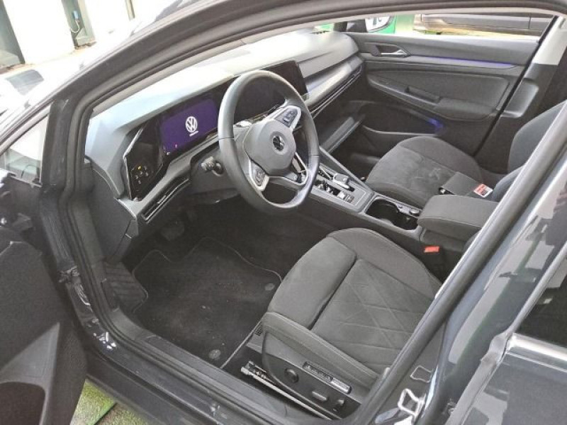 Bild 2: Volkswagen Golf 1.5 eTSI DSG STYLE STDHZG AHK NAVI IQ.LIGHT