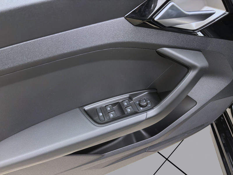 Bild 9: Audi A1 Sportback 25 TFSI S LINE NAVI+ SITZHZG PDC KLIMA