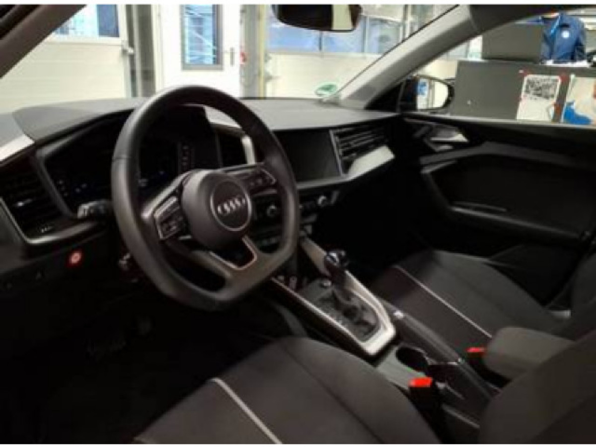 Thumb 2: Audi A1 Sportback 25 TFSI S LINE NAVI+ SITZHZG PDC KLIMA