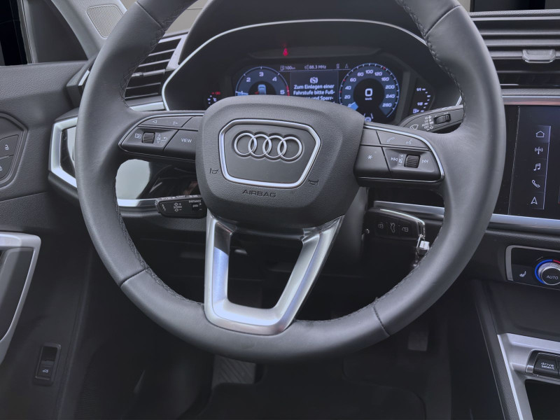 Bild 12: Audi Q3 Sportback 40 TDI Q STDHZG NAVI LED SITZHZG