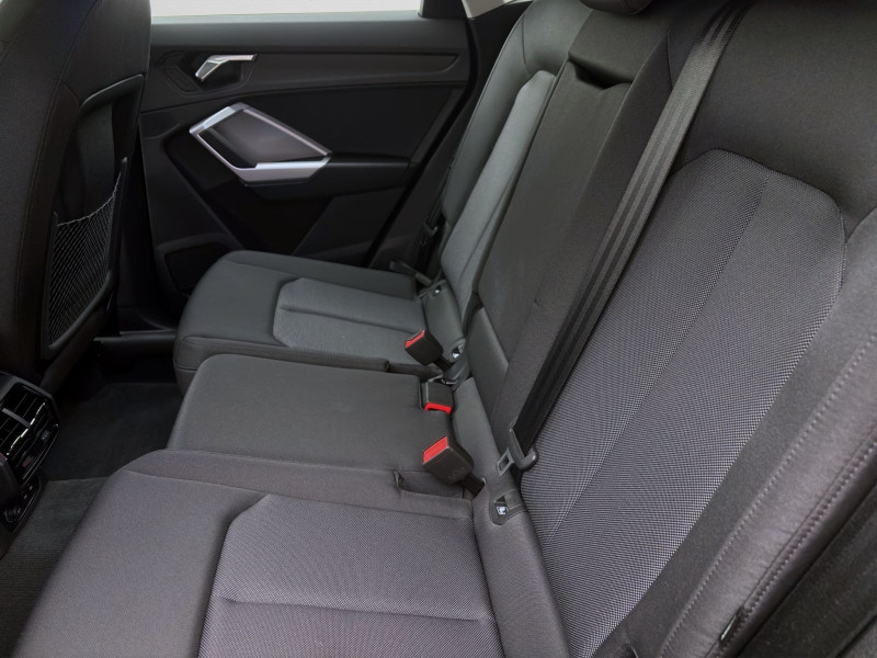 Bild 15: Audi Q3 Sportback 40 TDI Q STDHZG NAVI LED SITZHZG