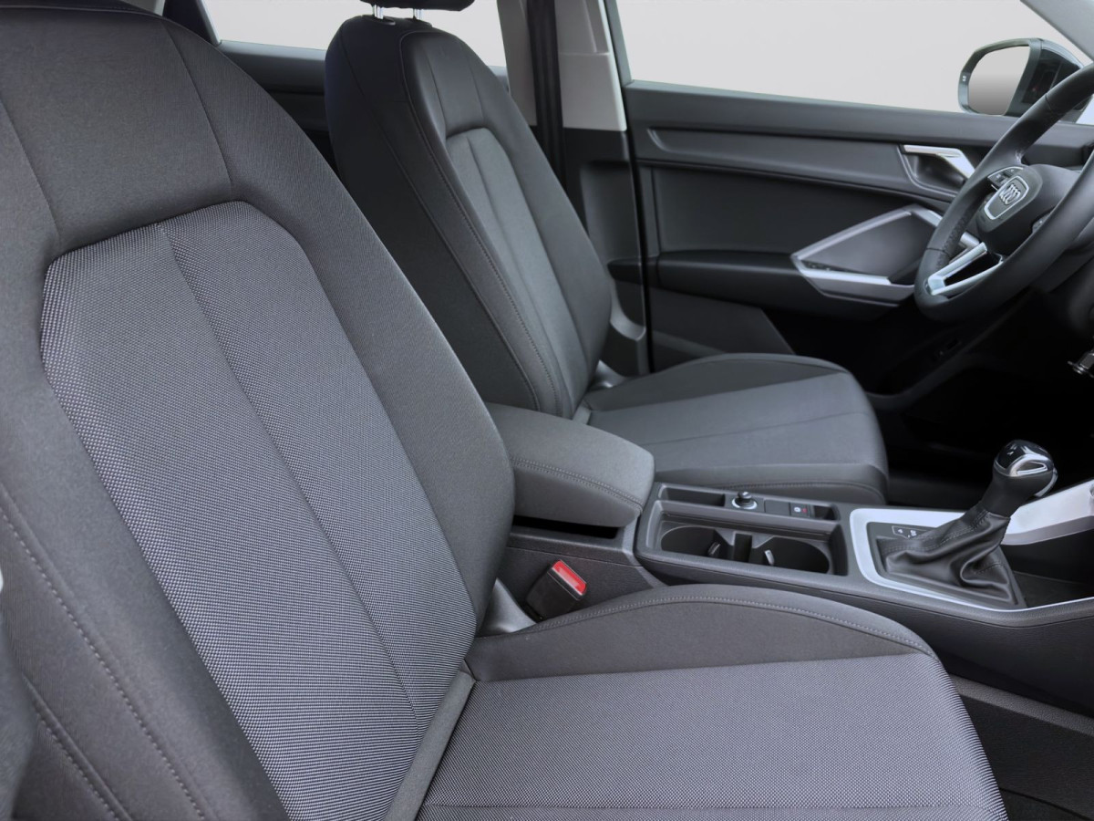Thumb 16: Audi Q3 Sportback 40 TDI Q STDHZG NAVI LED SITZHZG