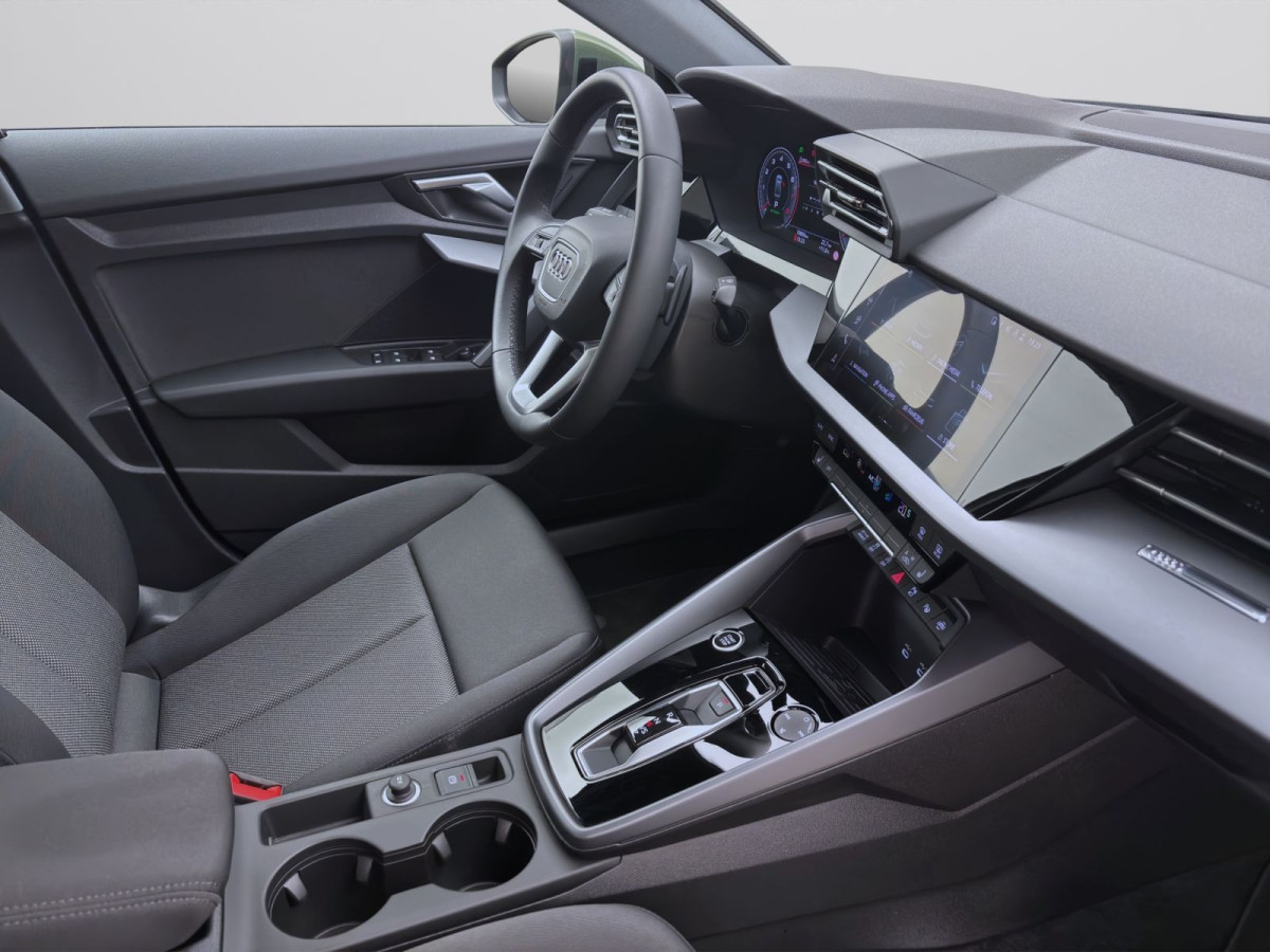 Thumb 16: Audi A3 Limousine 30 TFSI NAVI+ KAMERA SITZHZG PDC KLIMA