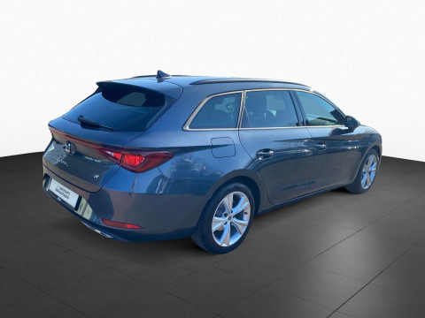 Seat Leon - Leon 1.5 eTSI Sportstourer DSG FR Navi RFK  ACC