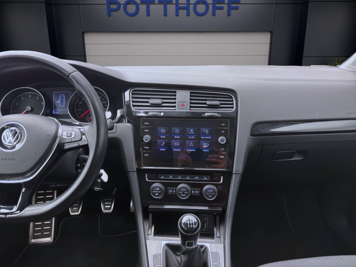 Thumb 13: Volkswagen Golf Variant 1.0 TSI SOUND NAVI PDC ACC SITZHZG