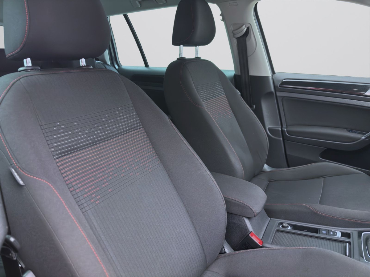 Thumb 15: Volkswagen Golf Variant 1.0 TSI SOUND NAVI PDC ACC SITZHZG