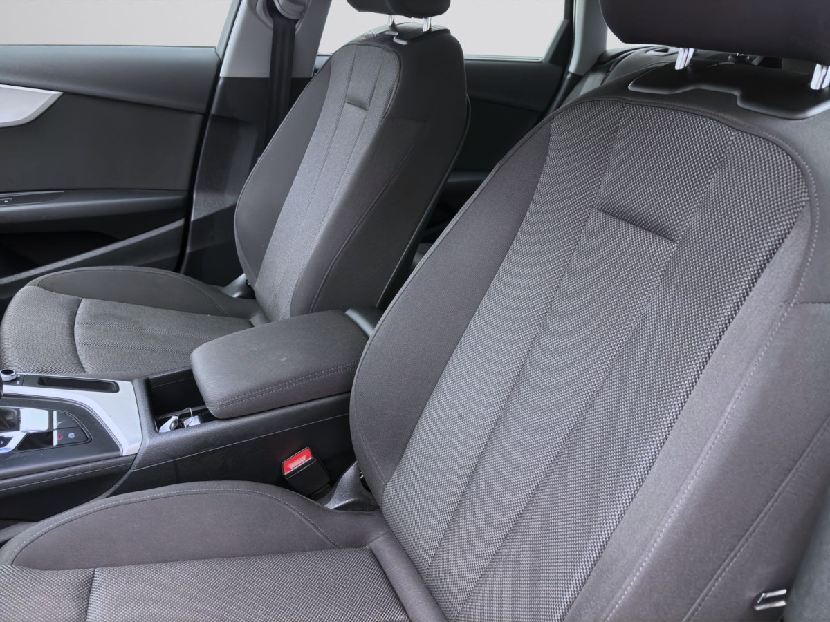 Thumb 8: Audi A4 Avant 30 TDI ADVANCED NAVI SITZHZG LED PDC