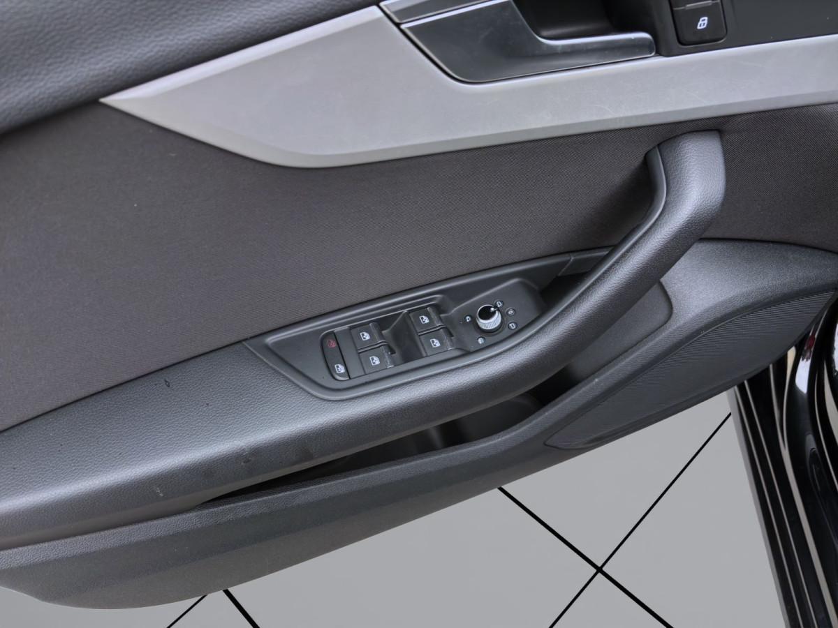 Thumb 9: Audi A4 Avant 30 TDI ADVANCED NAVI SITZHZG LED PDC