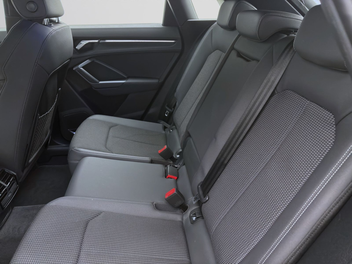 Thumb 14: Audi Q3 35 TFSI S LINE NAVI+ PDC SITZHZG KAMERA