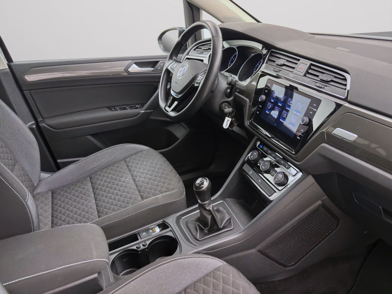 Bild 16: Volkswagen Touran 1.4 TSI JOIN AHK NAVI SITZHZG PDC