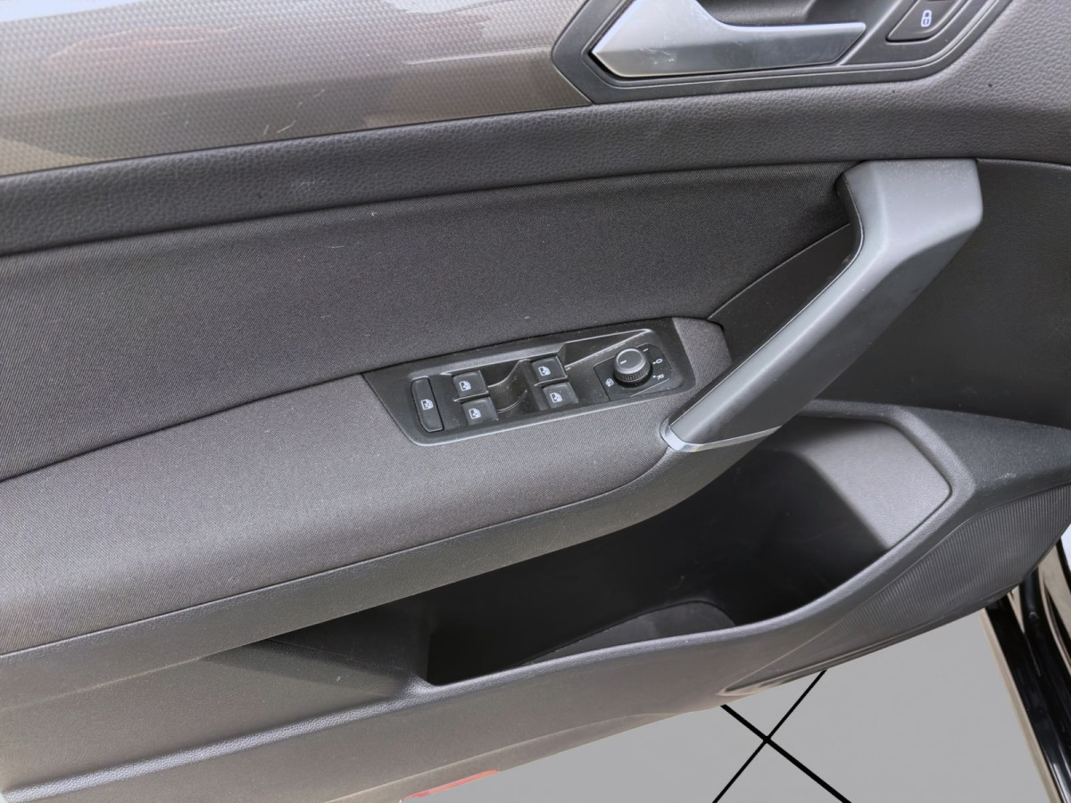 Thumb 9: Volkswagen Touran 1.4 TSI JOIN AHK NAVI SITZHZG PDC