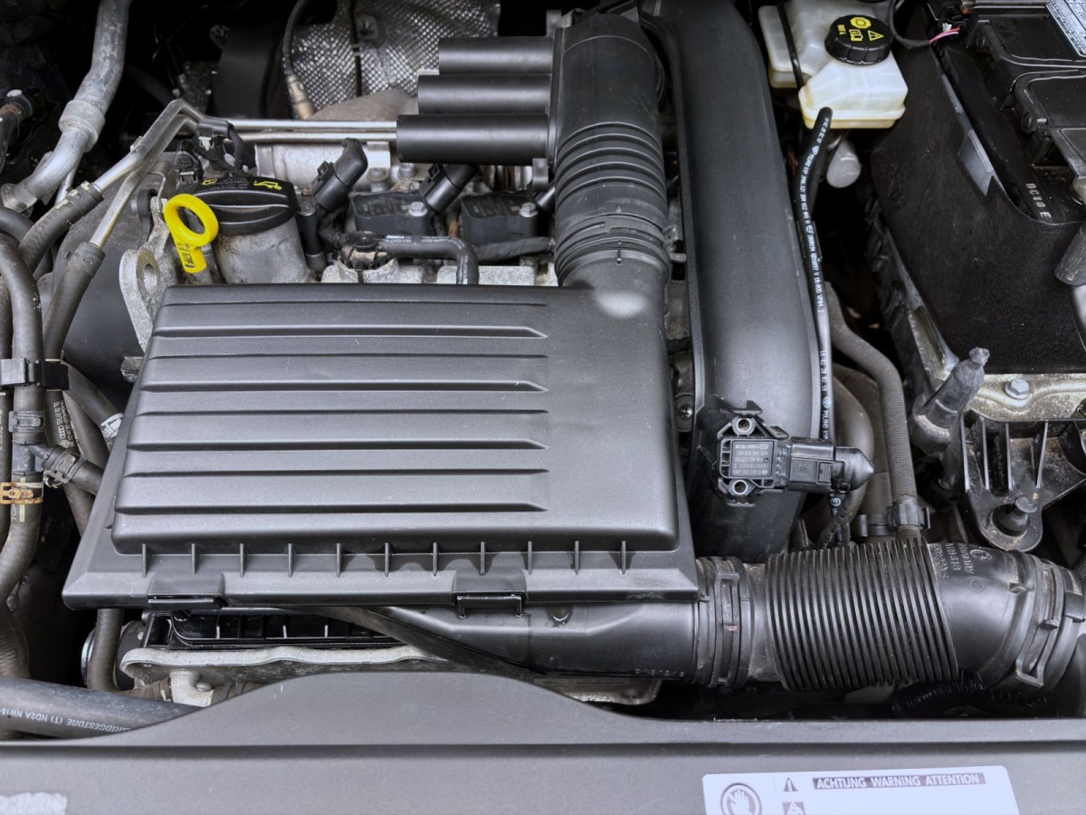 Thumb 17: Volkswagen Touran 1.4 TSI JOIN AHK NAVI SITZHZG PDC