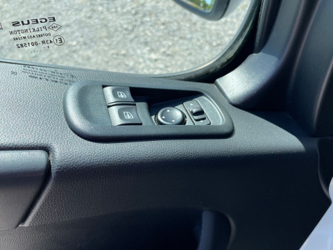 Ansicht 13 - Gebrauchtwagen Fahrzeug, Modell NV400 der Marke Nissan von Verkäufer Autozentrum Walter GmbH & Co. KG