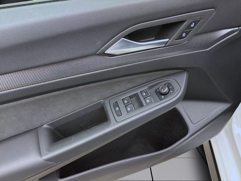 Bild 9: Volkswagen Golf 1.5 eTSI DSG R-LINE NAVI ACC HuD LED