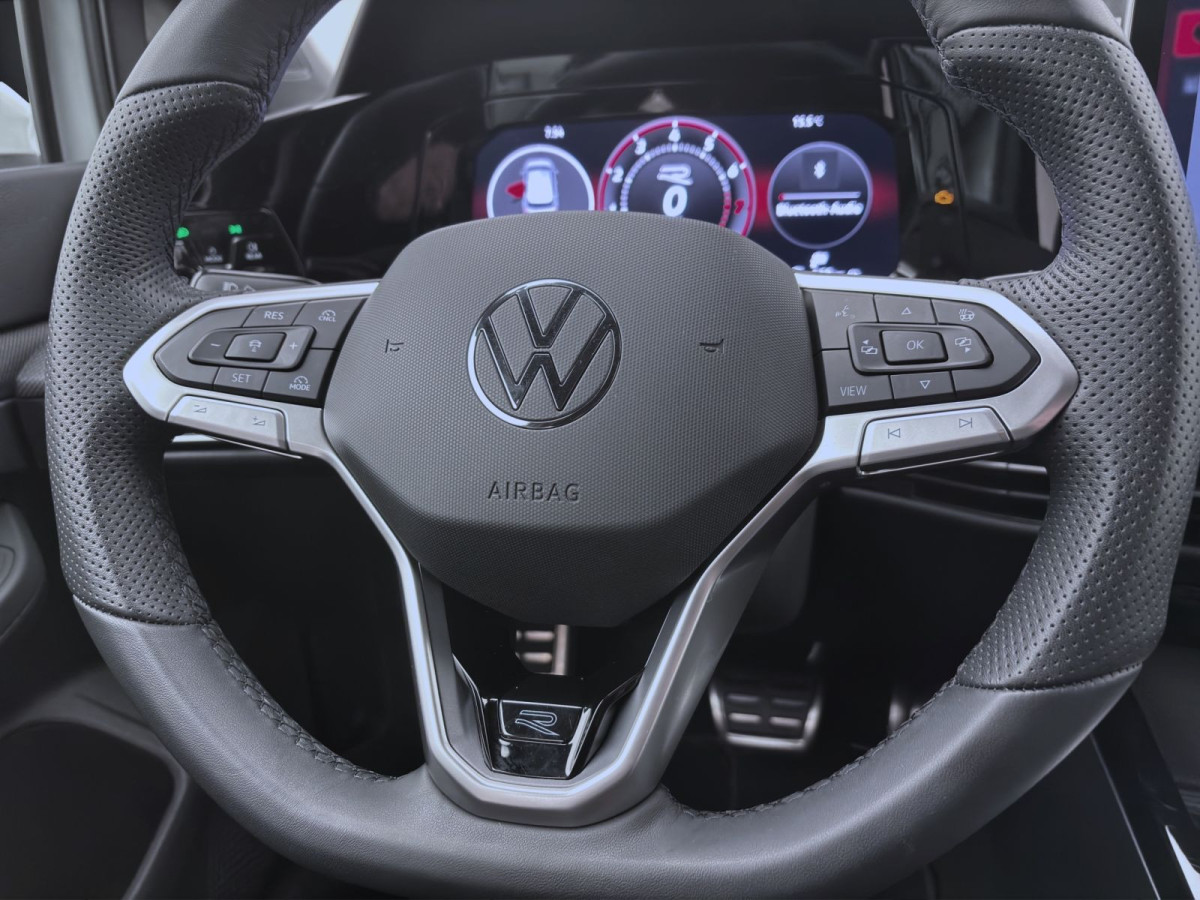 Thumb 11: Volkswagen Golf 1.5 eTSI DSG R-LINE NAVI ACC HuD LED