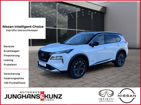 Automodell: X-Trail in der Farbe schwarz