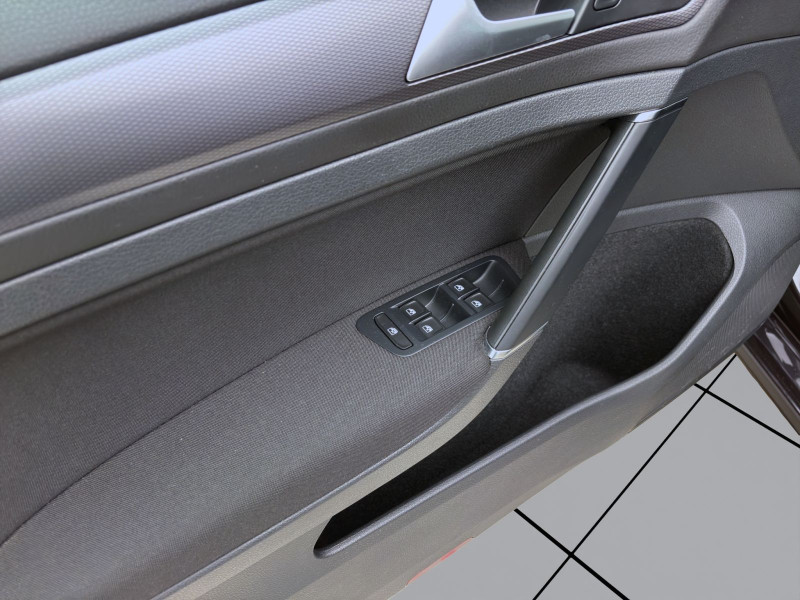 Bild 9: Volkswagen Golf 1.4 TSI LOUNGE NAVI KLIMA SITZHZG PDC