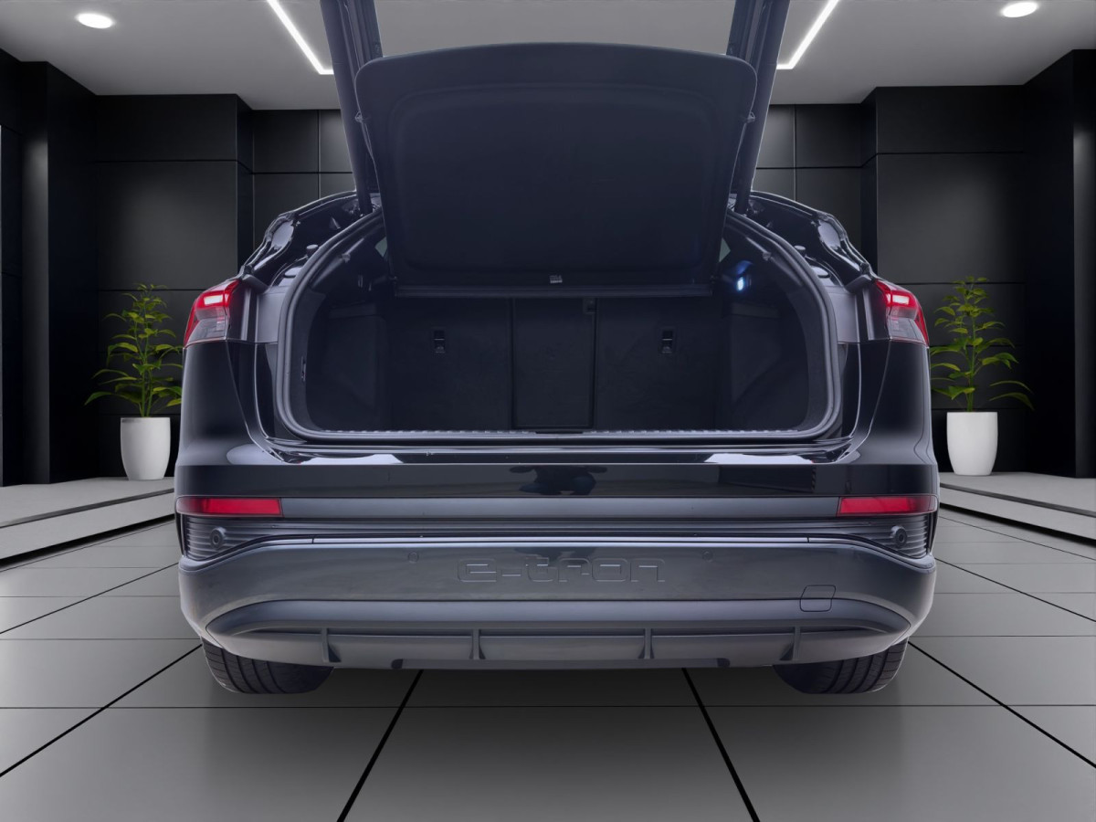 Thumb 3: Audi Q4 Sportback e-tron 50 Q S LINE PANO AHK MATRIX NAVI SONOS