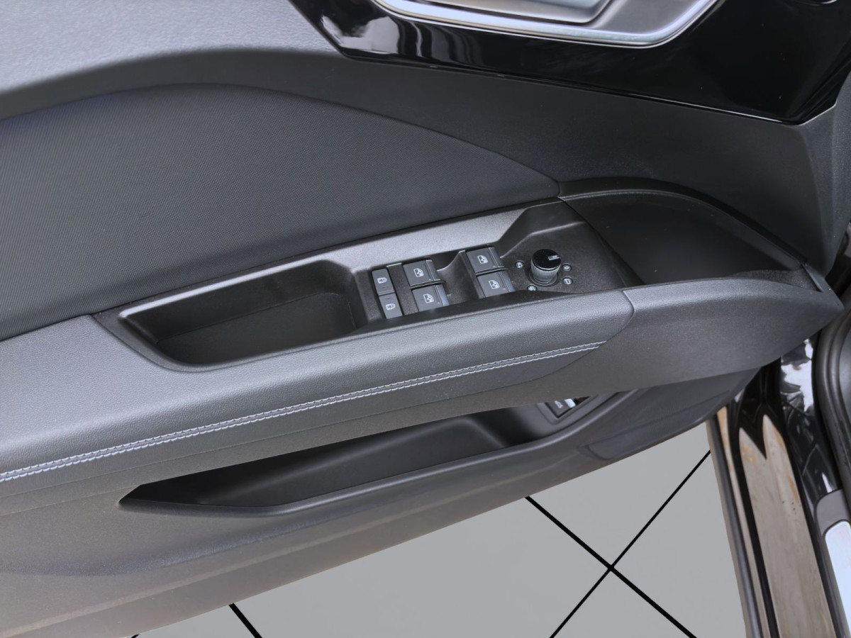 Thumb 9: Audi Q4 Sportback e-tron 50 Q S LINE PANO AHK MATRIX NAVI SONOS