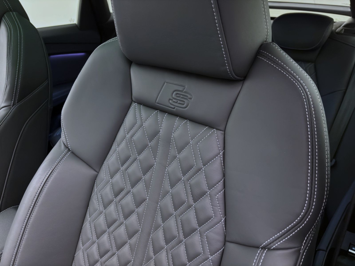 Thumb 19: Audi Q4 Sportback e-tron 50 Q S LINE PANO AHK MATRIX NAVI SONOS