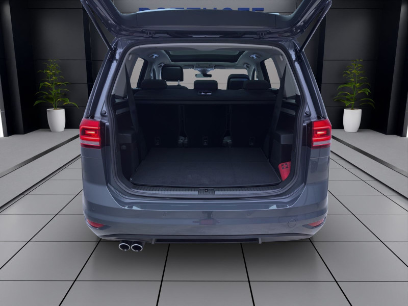 Bild 3: Volkswagen Touran 2.0 TDI DSG HIGHLINE STDHZG AHK PANO NAVI