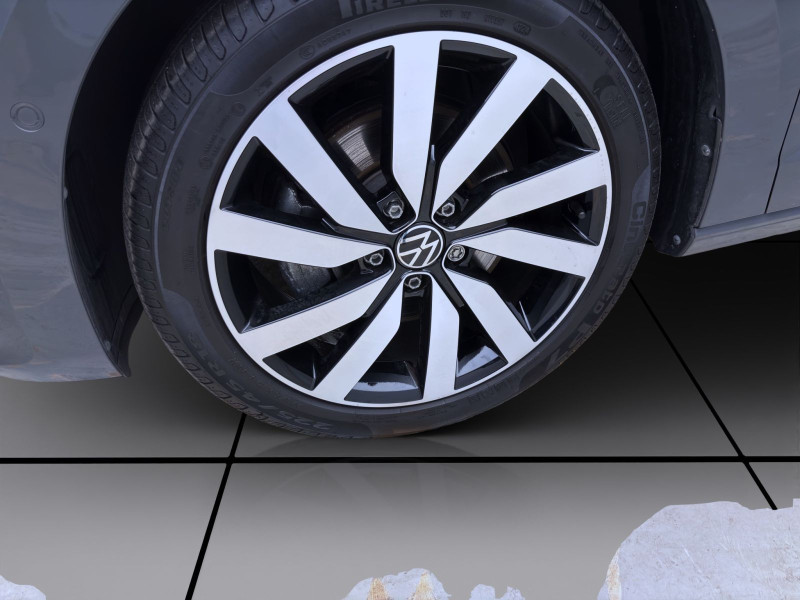 Bild 7: Volkswagen Touran 2.0 TDI DSG HIGHLINE STDHZG AHK PANO NAVI