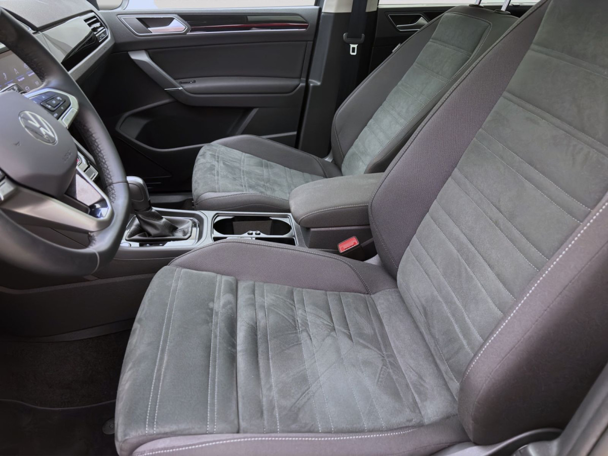 Thumb 8: Volkswagen Touran 2.0 TDI DSG HIGHLINE STDHZG AHK PANO NAVI