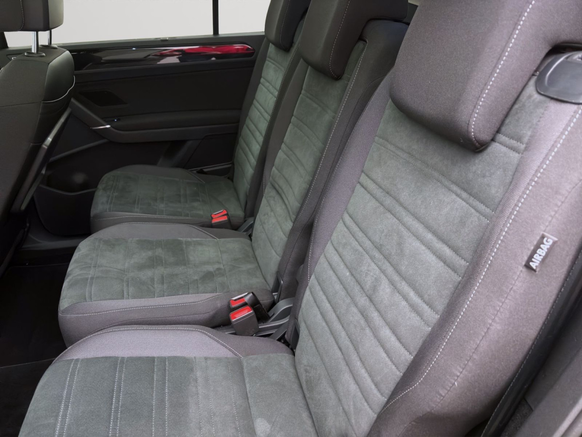 Thumb 14: Volkswagen Touran 2.0 TDI DSG HIGHLINE STDHZG AHK PANO NAVI