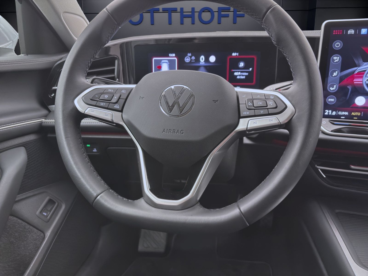 Thumb 11: Volkswagen Passat Variant 2.0 TDI DSG BUSINESS NAVI AHK KAMERA SITZHZG