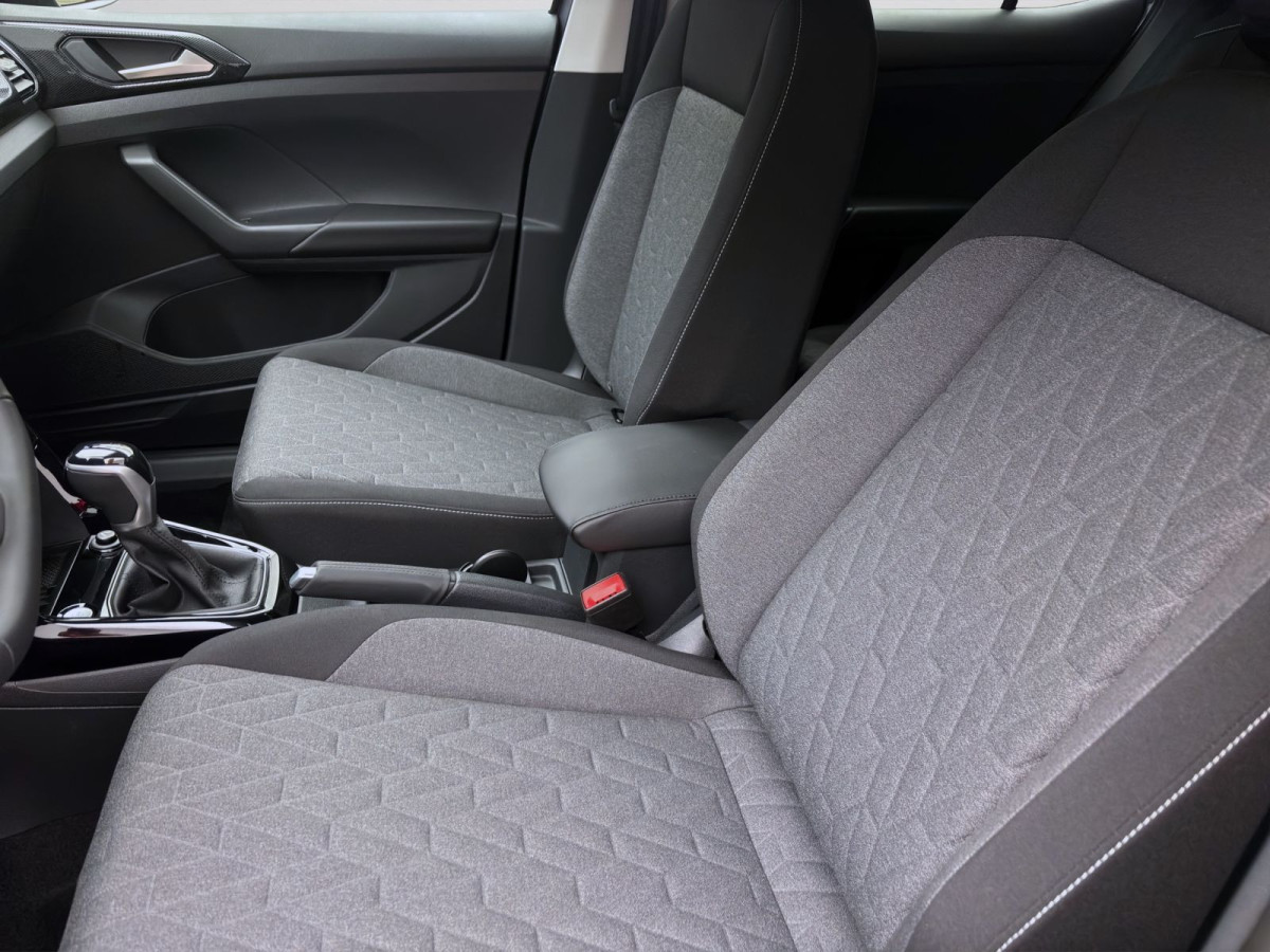 Thumb 8: Volkswagen T-Cross 1.0 TSI DSG LIFE AHK KAMERA KLIMA SHZG