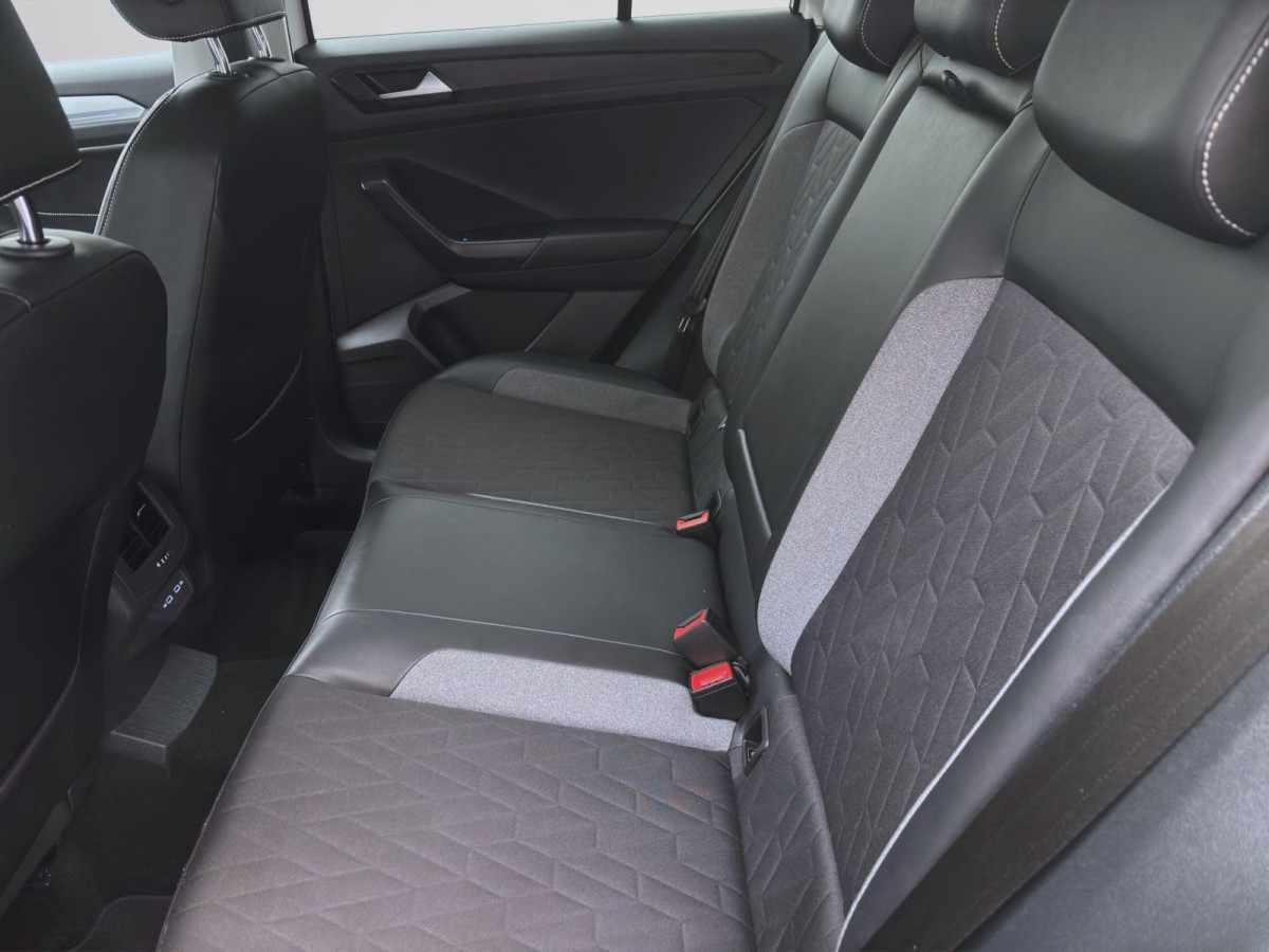 Thumb 14: Volkswagen T-Roc 1.0 TSI GOAL NAVI LED ACC SITZHZG