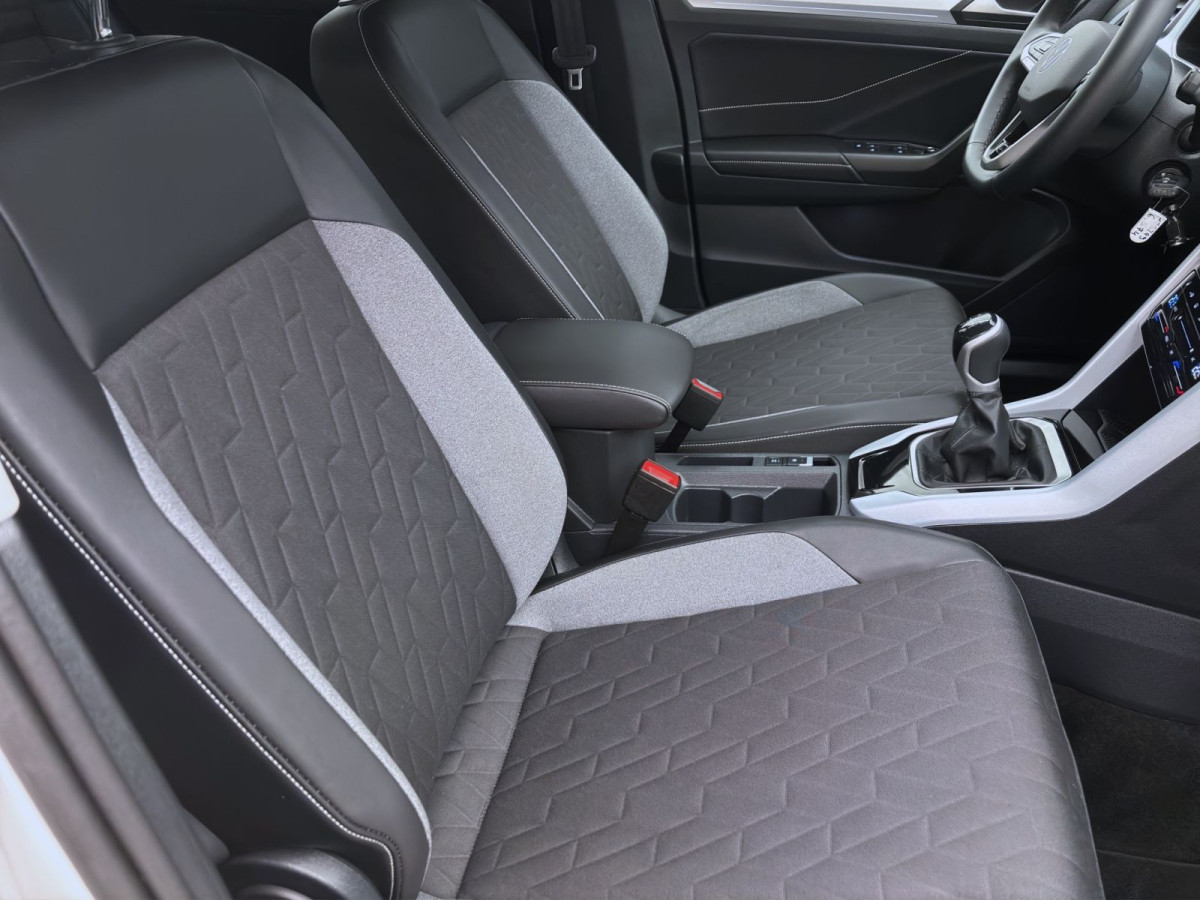 Thumb 15: Volkswagen T-Roc 1.0 TSI GOAL NAVI LED ACC SITZHZG