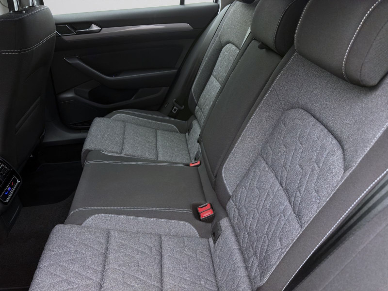 Bild 14: Volkswagen Passat Variant 2.0 TDI DSG BUSINESS AHK KAMERA NAVI PDC