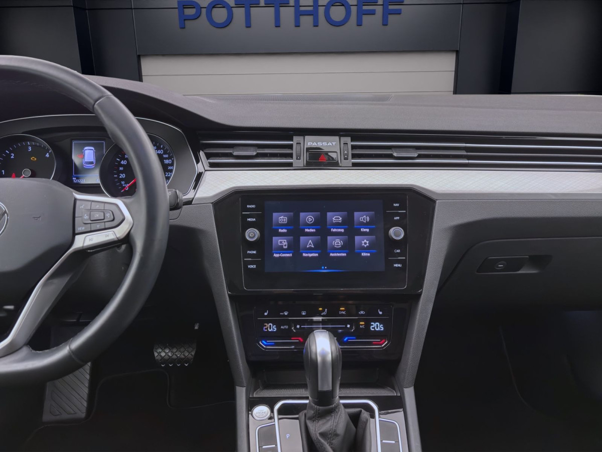 Thumb 13: Volkswagen Passat Variant 2.0 TDI DSG BUSINESS AHK KAMERA NAVI PDC